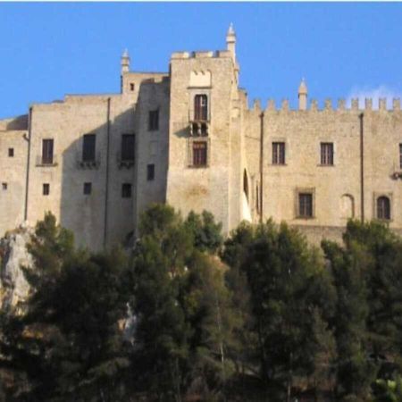 Casa Vacanza A 11 Km Dall'Aeroporto Di Palermo Carini Luaran gambar