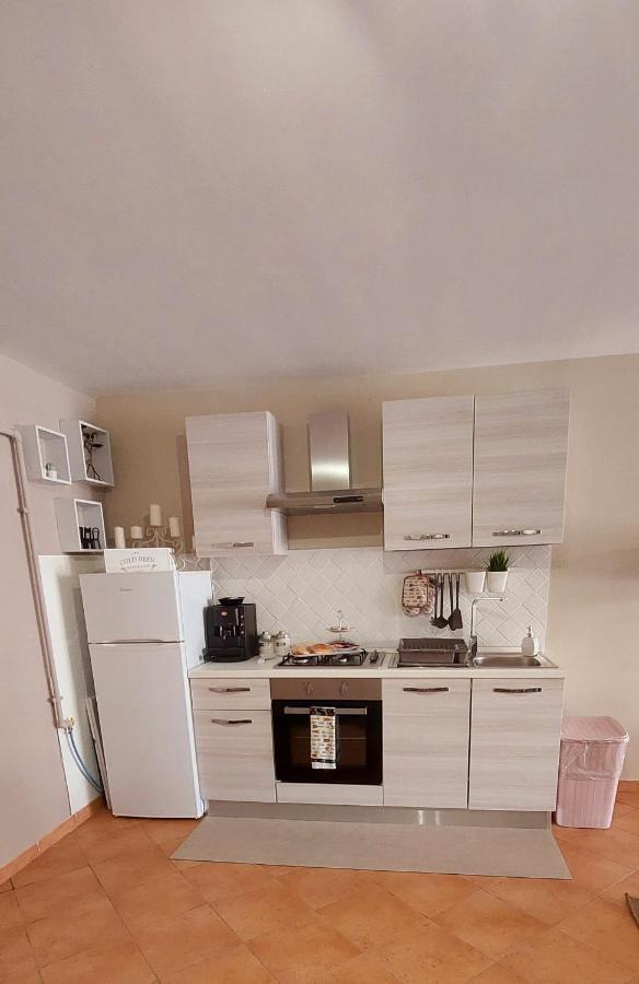 Casa Vacanza A 11 Km Dall'Aeroporto Di Palermo Carini Luaran gambar