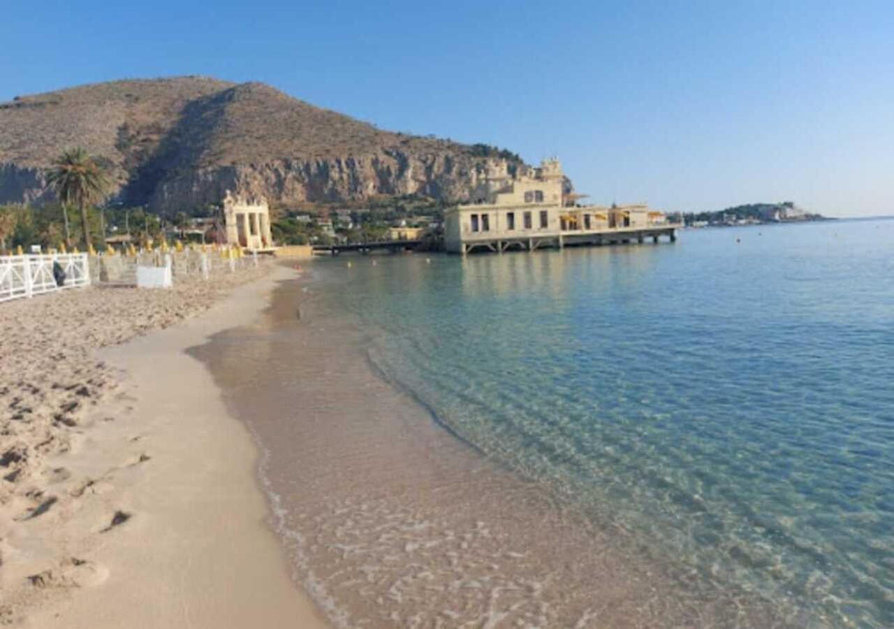 Casa Vacanza A 11 Km Dall'Aeroporto Di Palermo Carini Luaran gambar